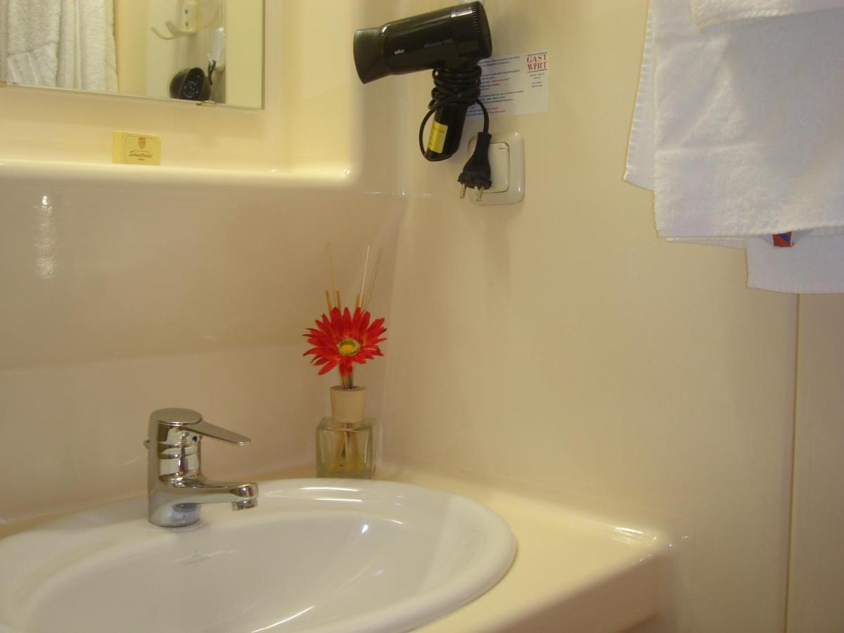Schmittental Pension Self-Check-In Zell am See Room photo
